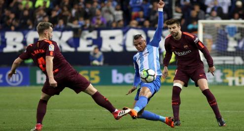 رسميًا.. مالاجا الإسباني يعلن تسريح لاعبيه لحل أزمته المالية